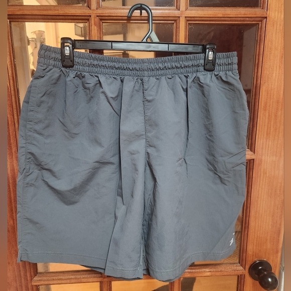 Reebok Gray Athletic Shorts Lightweight Performance Wear - Picture 1 of 4